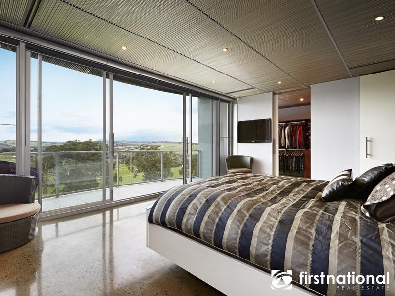 124 Kerrs Lane, Narre Warren East VIC 3804