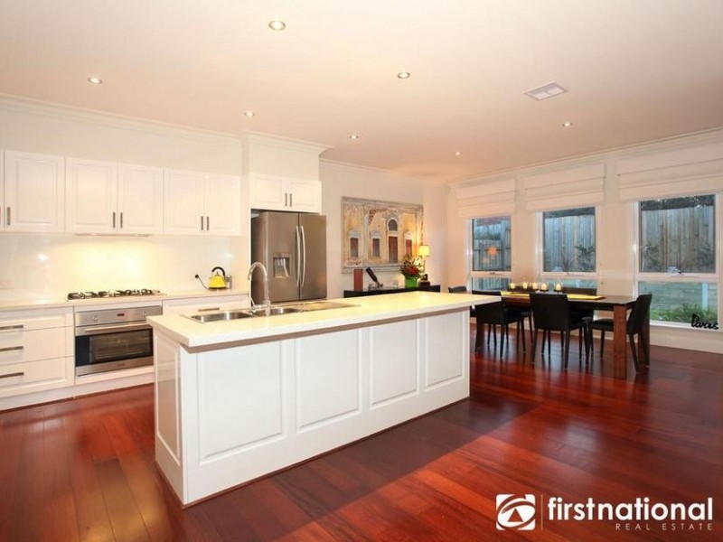 5 Avard Court, Berwick VIC 3806