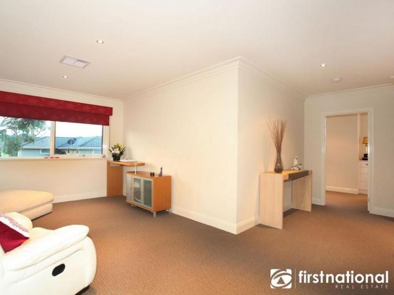 5 Avard Court, Berwick VIC 3806