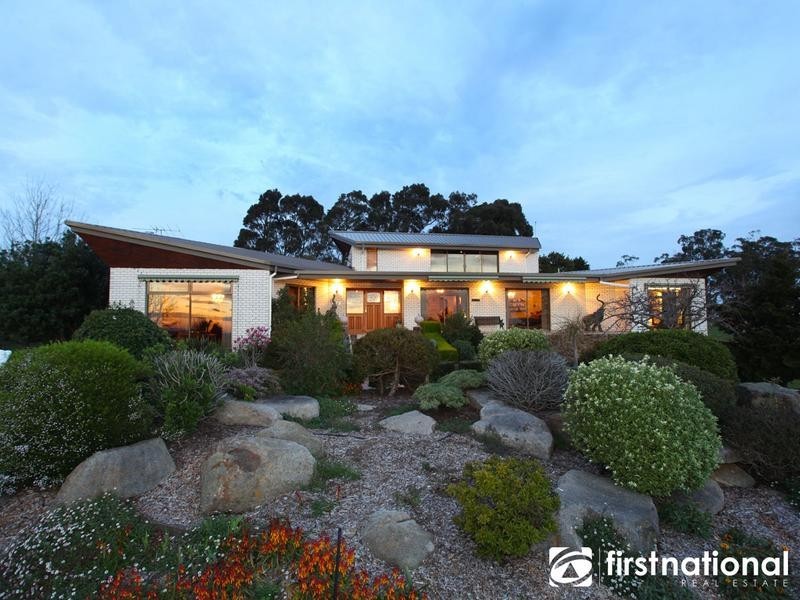 8 Chaundy Rd, Belgrave South VIC 3160