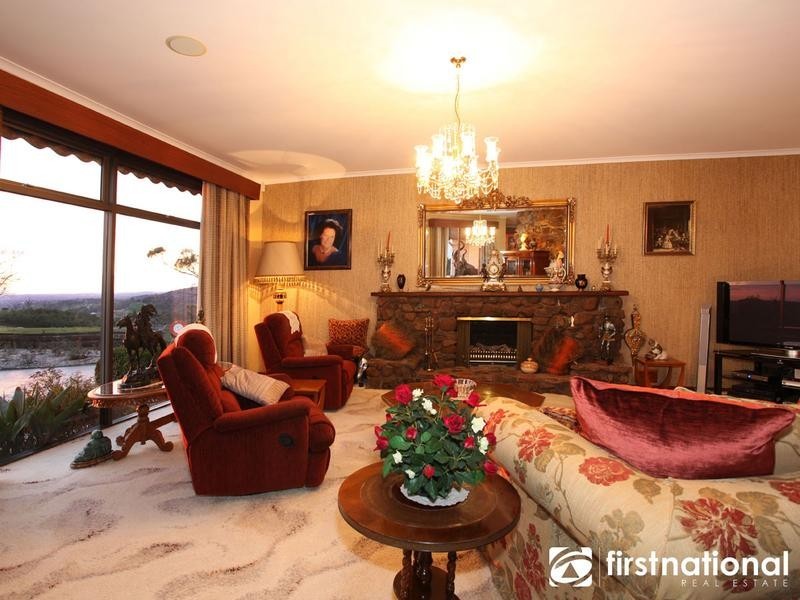 8 Chaundy Rd, Belgrave South VIC 3160