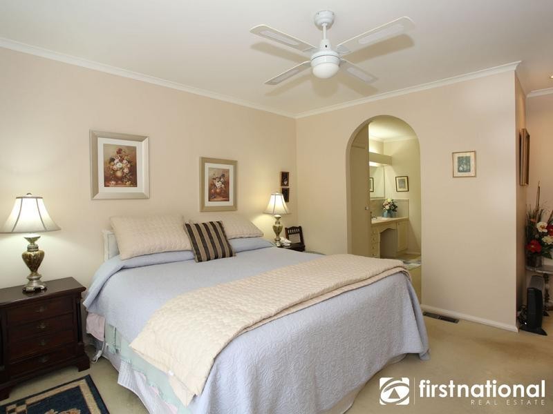 40 Outlook Drive, Berwick VIC 3806