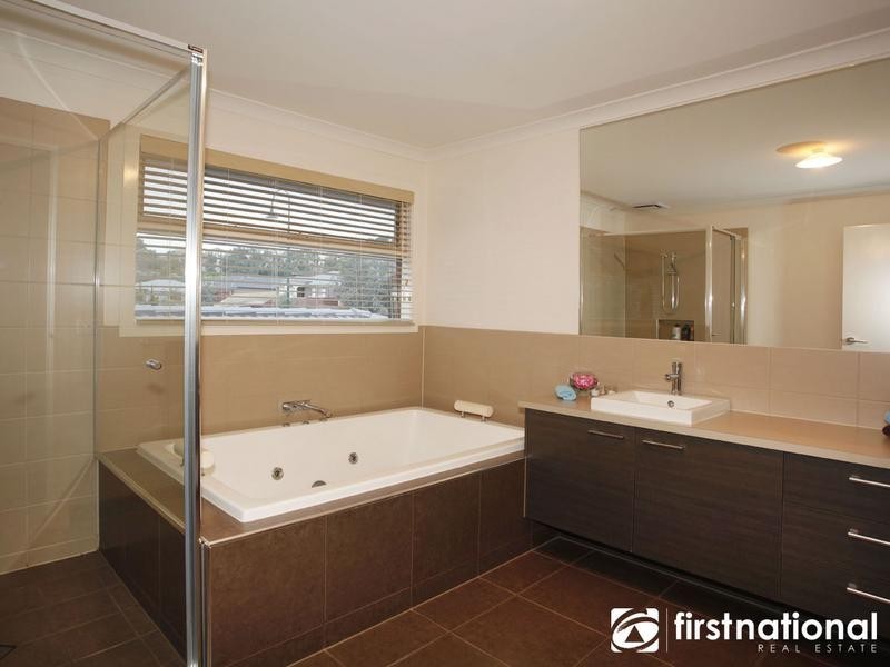 91 Whistler Drive, Berwick VIC 3806