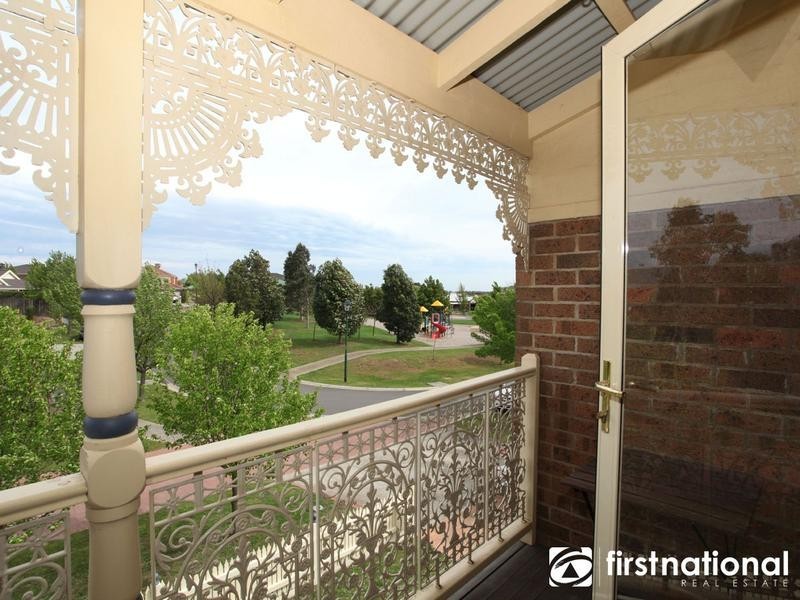 10 Reid Mews, Berwick VIC 3806