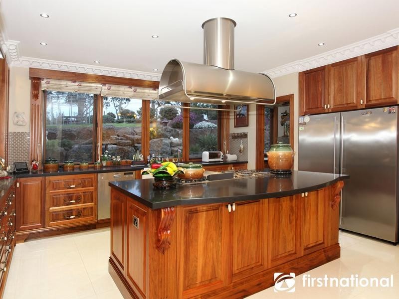 12 Panoramic Terrace, Berwick VIC 3806