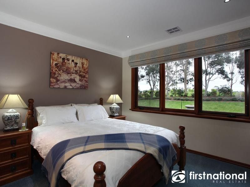 12 Panoramic Terrace, Berwick VIC 3806