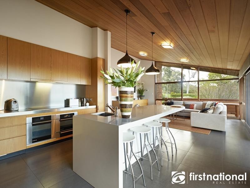 35 Norfolk Road, Narre Warren North VIC 3804