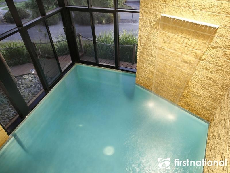 2 Natren Court, Berwick VIC 3806