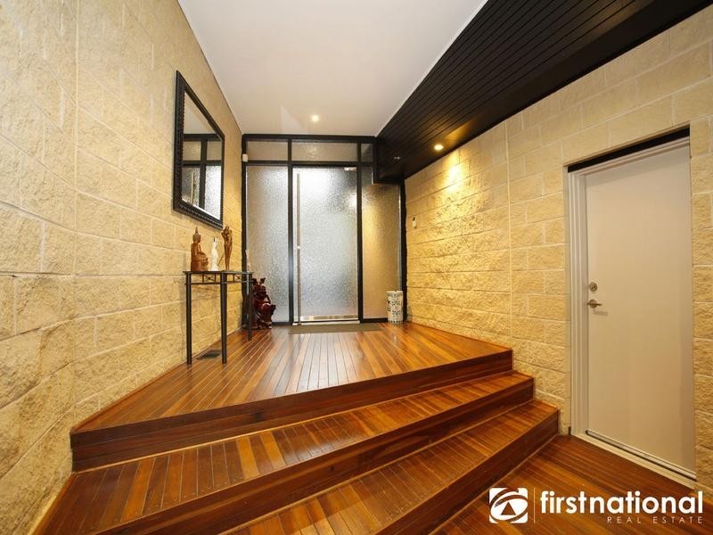 2 Natren Court, Berwick VIC 3806