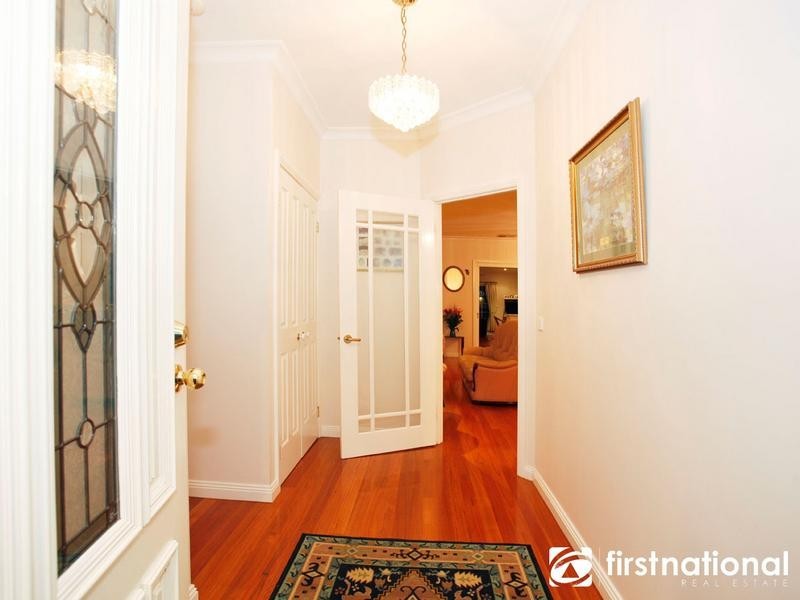 44 Buchanan Road, Berwick VIC 3806