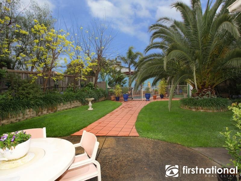 64 Jerilderie Drive, Berwick VIC 3806