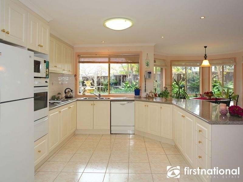 64 Jerilderie Drive, Berwick VIC 3806