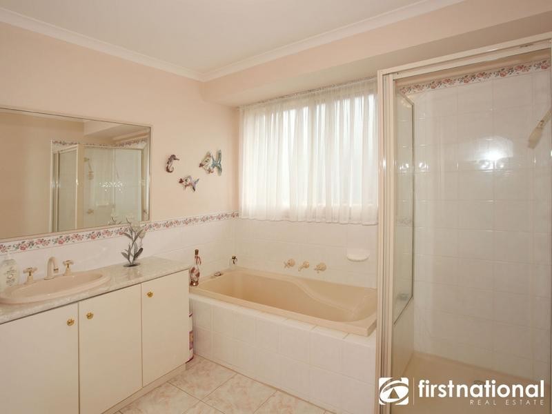 64 Jerilderie Drive, Berwick VIC 3806