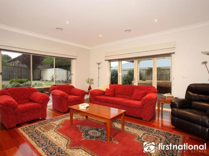 74 Fairholme Boulevard, Berwick VIC 3806