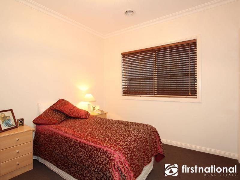 74 Fairholme Boulevard, Berwick VIC 3806