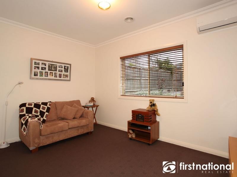 74 Fairholme Boulevard, Berwick VIC 3806