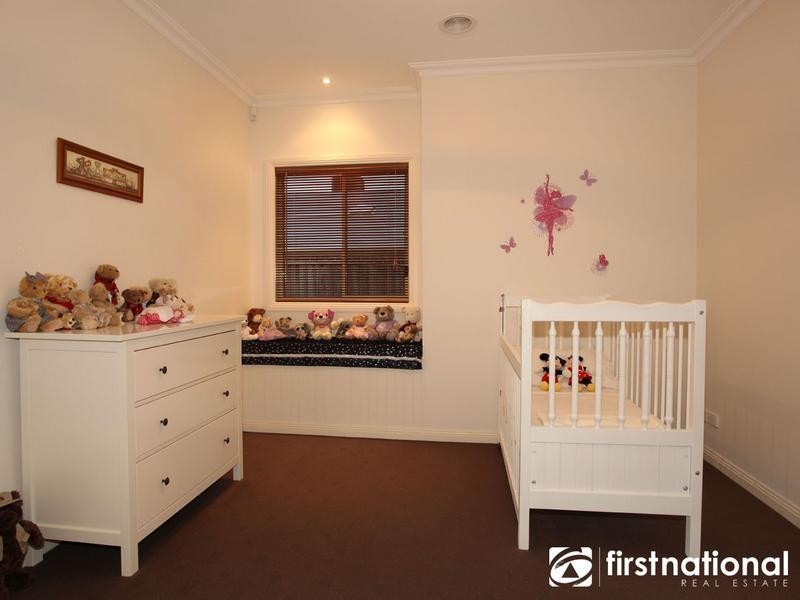 74 Fairholme Boulevard, Berwick VIC 3806