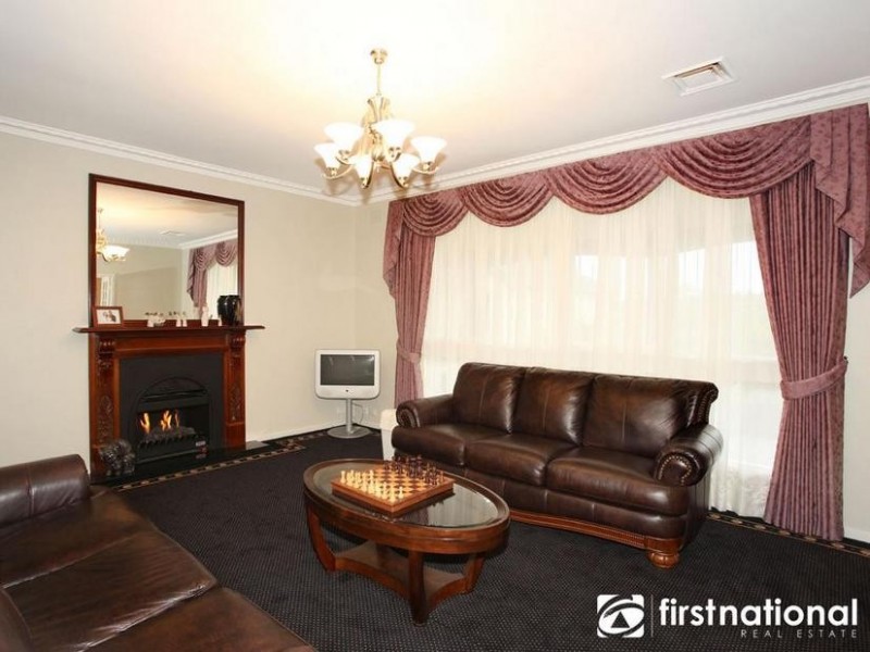 4 Miller Street, Berwick VIC 3806