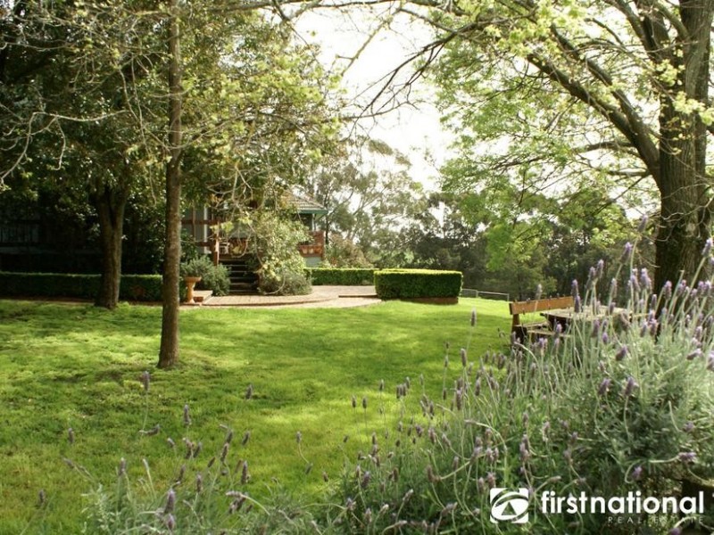 48 Rowallan Ave, Harkaway VIC 3806