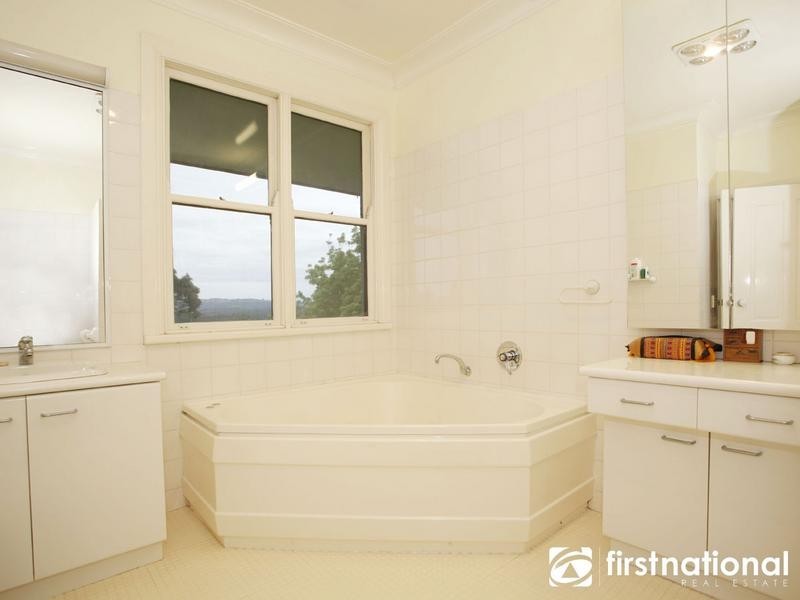 48 Rowallan Avenue, Harkaway VIC 3806