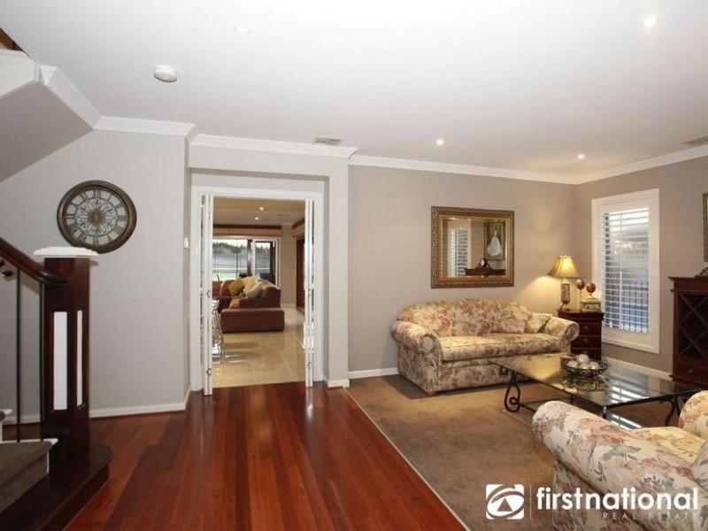 13 Roselea Place, Narre Warren North VIC 3804