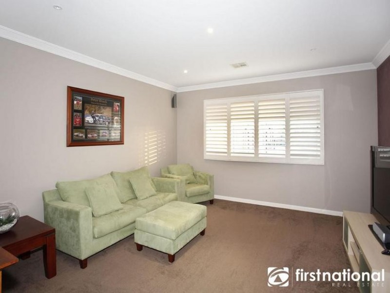 13 Roselea Place, Narre Warren North VIC 3804