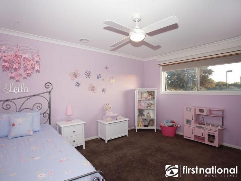 13 Roselea Place, Narre Warren North VIC 3804