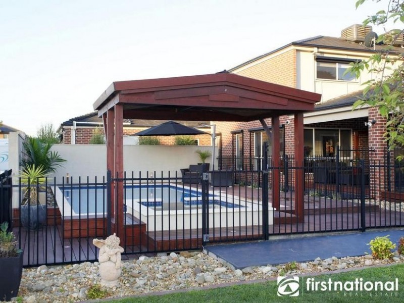 13 Roselea Place, Narre Warren North VIC 3804