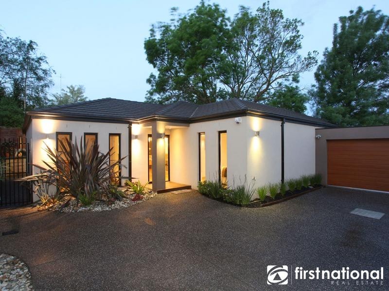 2/58 Gardiner Street, Berwick VIC 3806