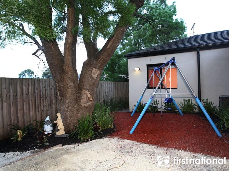 2/58 Gardiner Street, Berwick VIC 3806