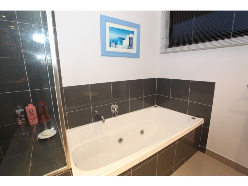 15 Chelsea Crescent, Berwick VIC 3806