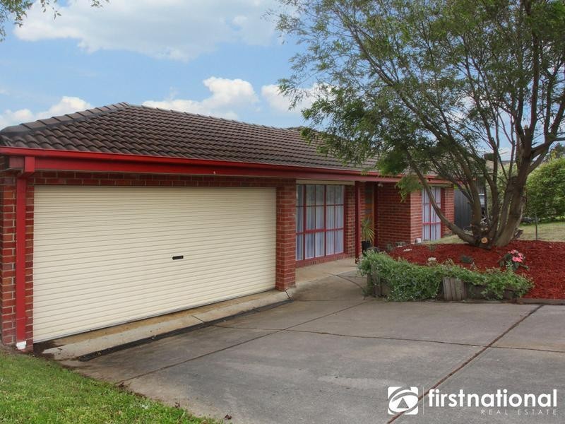 2 Feldspar Court, Narre Warren VIC 3805