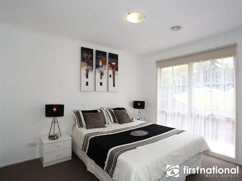 2 Feldspar Court, Narre Warren VIC 3805