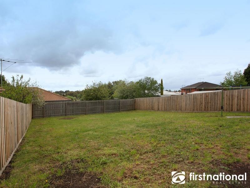 2 Feldspar Court, Narre Warren VIC 3805