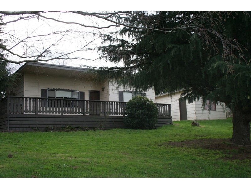 105 Wright Road, Garfield North VIC 3814