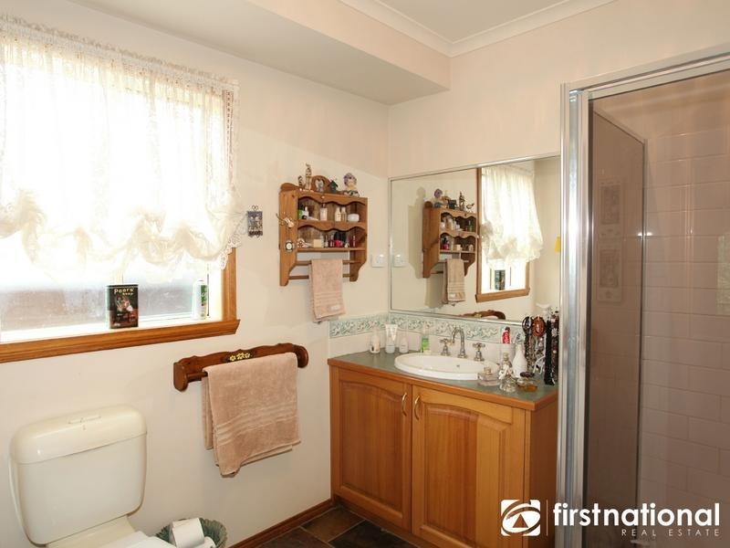 63 The Promenade, Narre Warren South VIC 3805