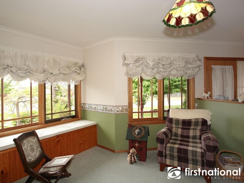 63 The Promenade, Narre Warren South VIC 3805