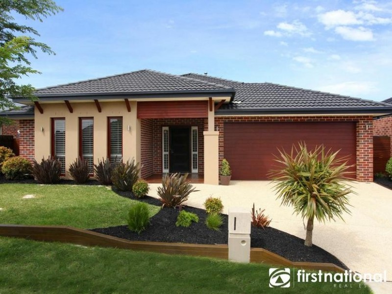 10 Misty Close, Berwick VIC 3806