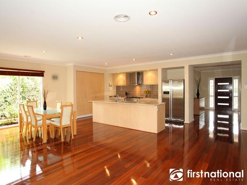 10 Misty Close, Berwick VIC 3806