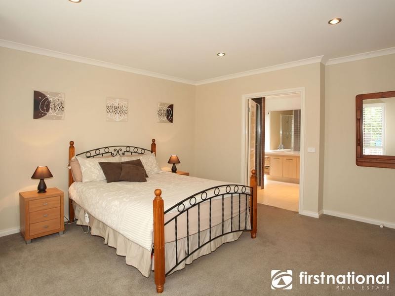 10 Misty Close, Berwick VIC 3806