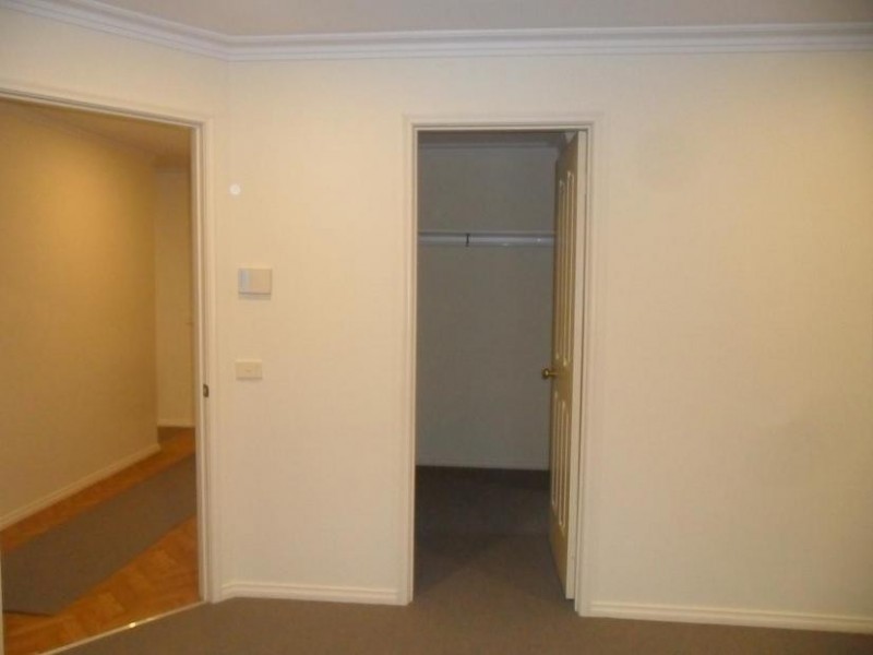 37 Ralph Crescent, Hampton Park VIC 3976