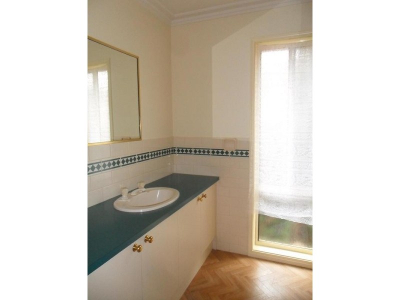 37 Ralph Crescent, Hampton Park VIC 3976