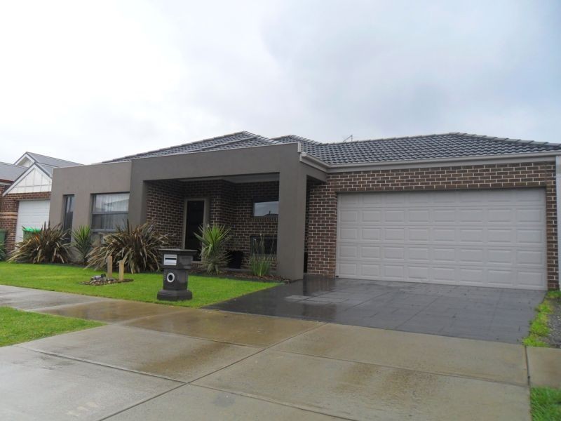 27 Flinders Park Drive, Officer VIC 3809
