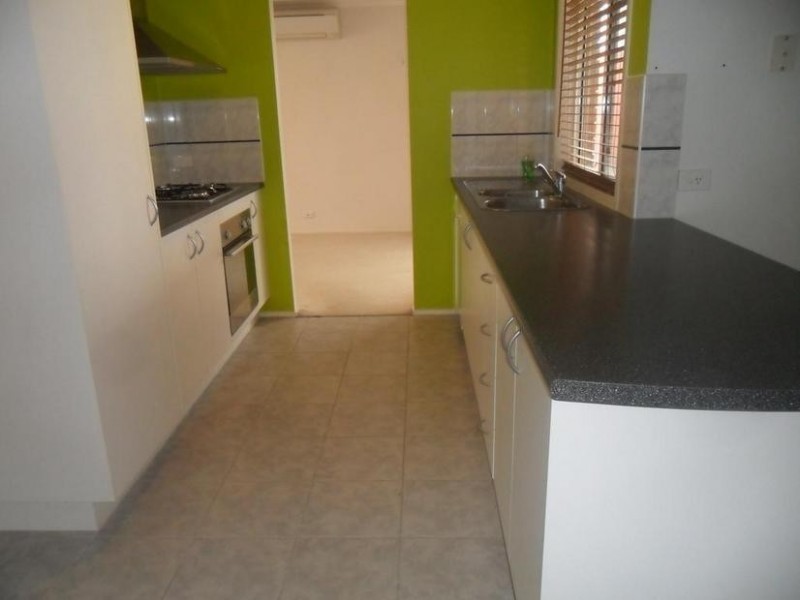 30 Hartsmere Drive, Berwick VIC 3806