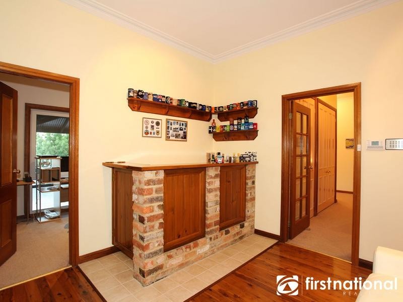 390 Beaconsfield-Emerald Road, Dewhurst VIC 3808