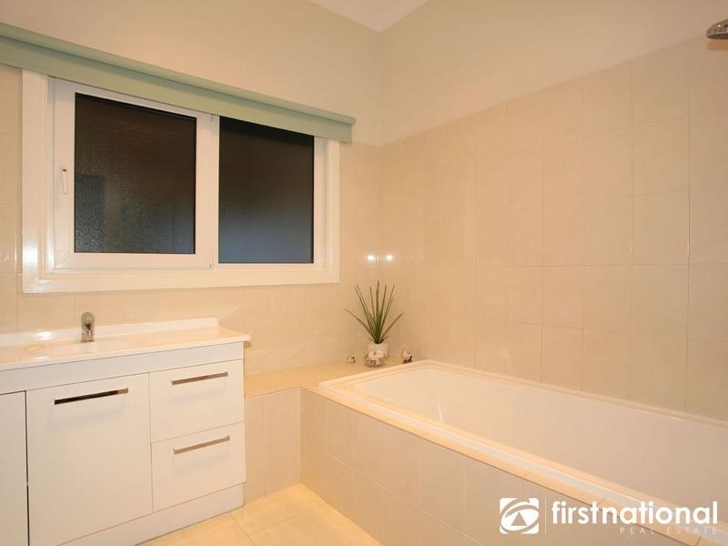 390 Beaconsfield-Emerald Road, Dewhurst VIC 3808