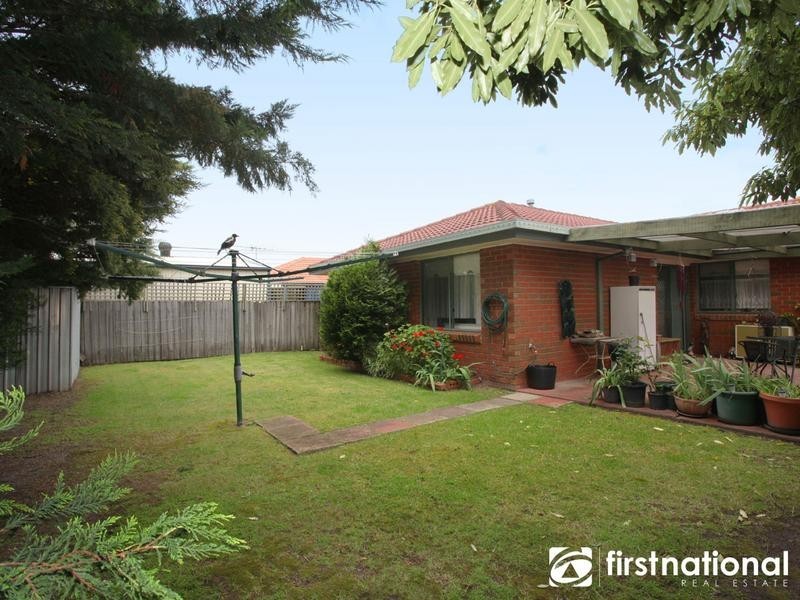 6 Cooney Close, Berwick VIC 3806