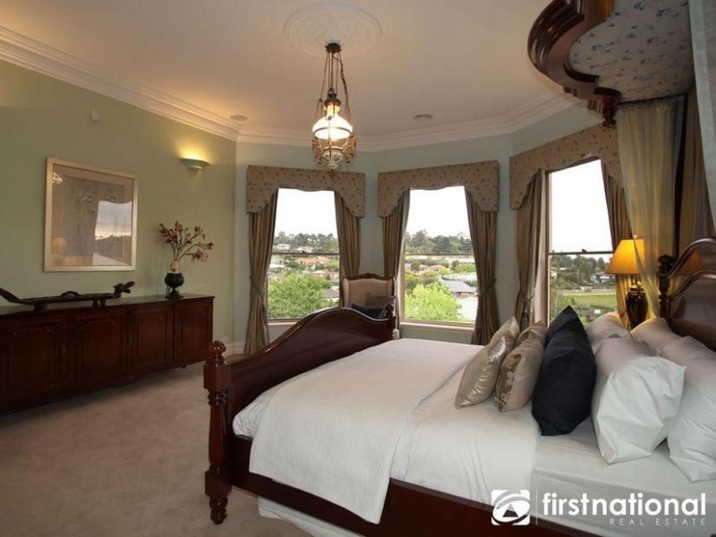 11 Parkview Terrace, Lysterfield South VIC 3156