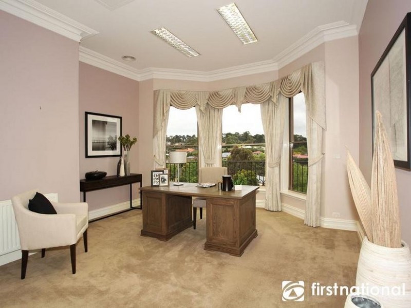 11 Parkview Terrace, Lysterfield South VIC 3156