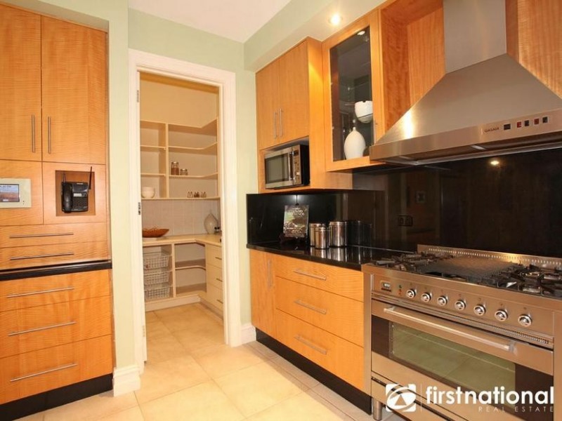 11 Parkview Terrace, Lysterfield South VIC 3156